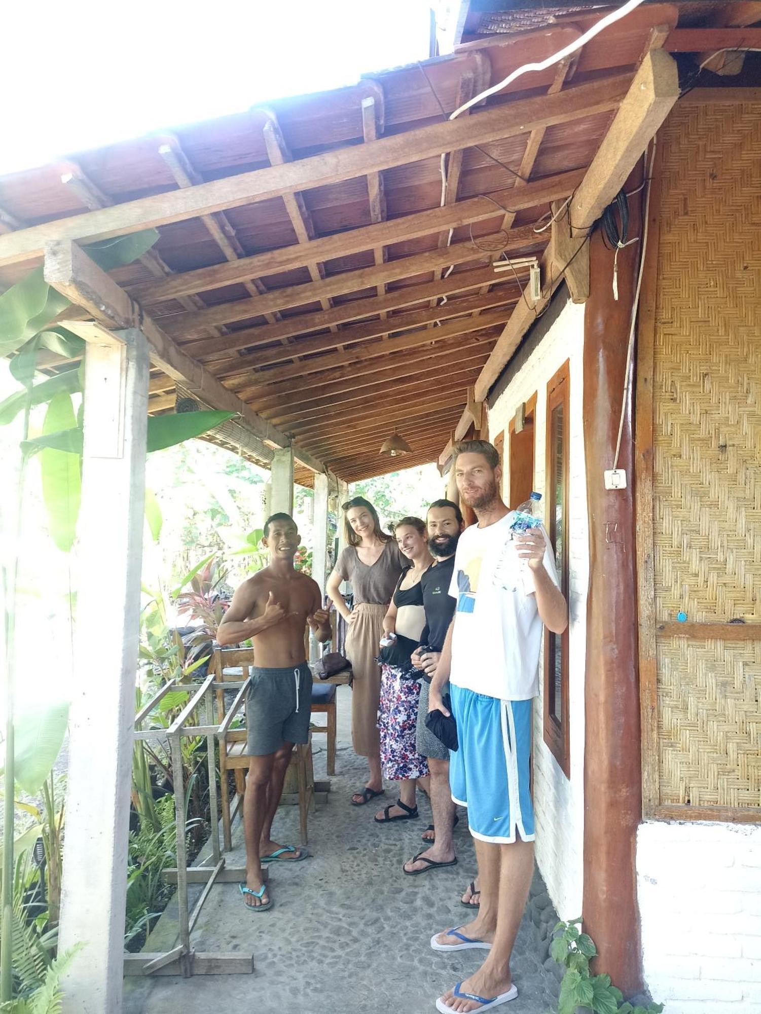 Апартаменти Ayolah Surf House &Surf Camp Jembrana  Екстер'єр фото