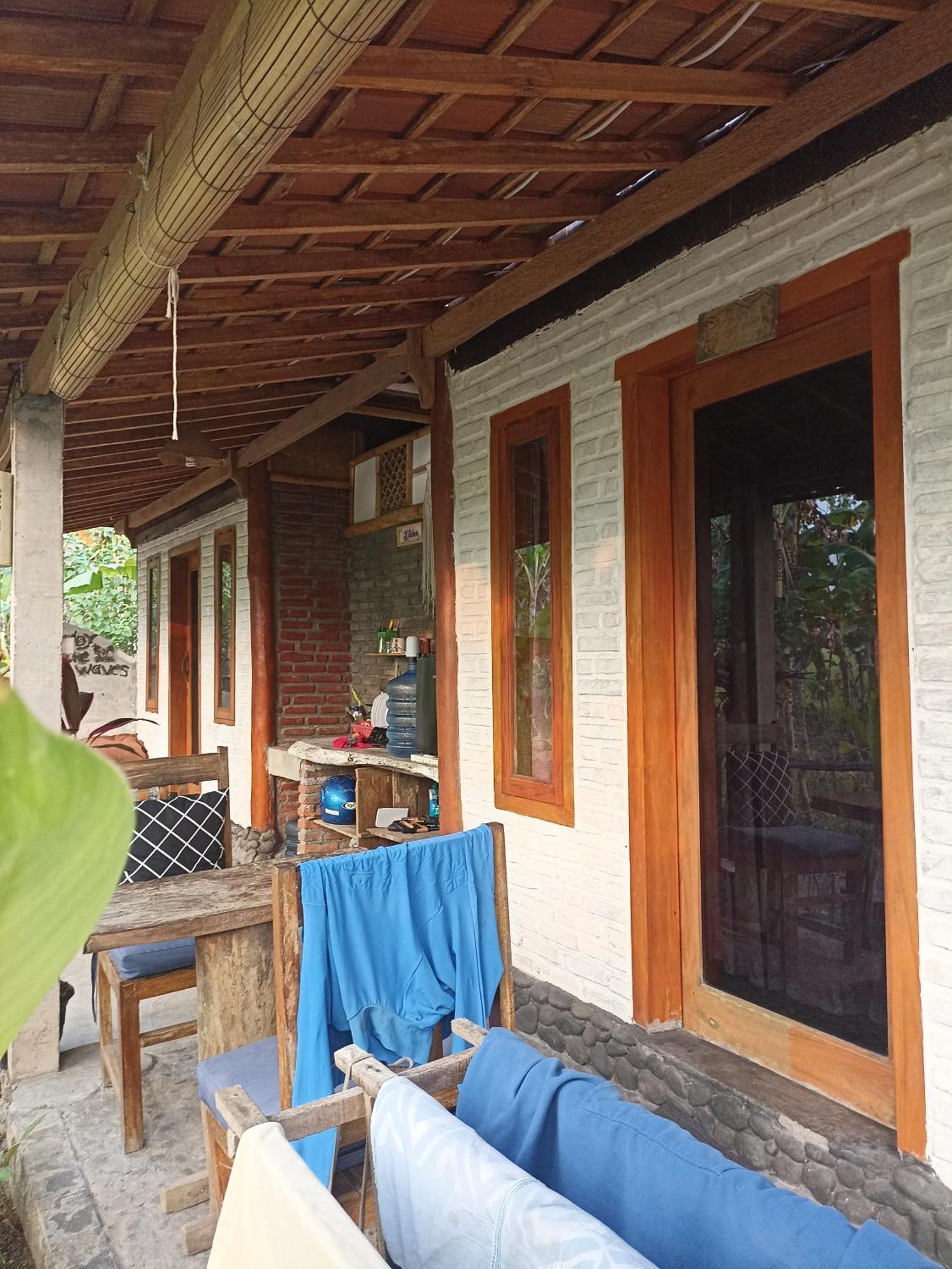 Апартаменти Ayolah Surf House &Surf Camp Jembrana  Екстер'єр фото