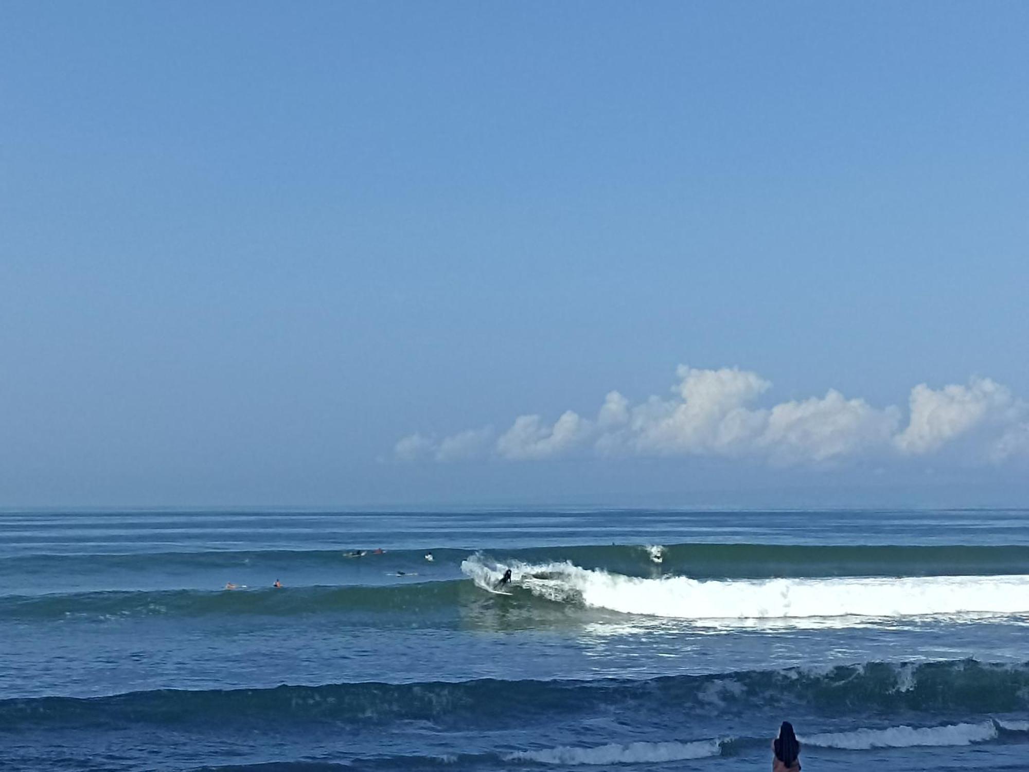 Апартаменти Ayolah Surf House &Surf Camp Jembrana  Екстер'єр фото